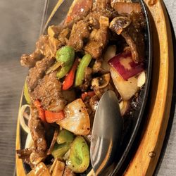 Fuji Bistro- Sushi, Thai, Chinese - Black Pepper Steak Sizzling Plate
