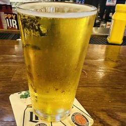Star Bar and Grill - Cold beer!