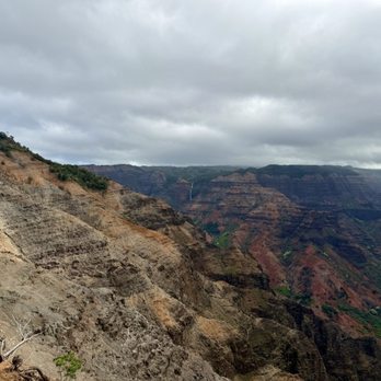 Waimea Canyon Lookout - Hiking Near Me