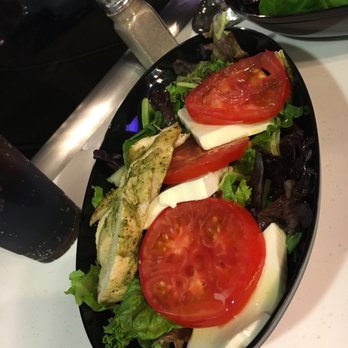 Bacardi Mojito Bar - Tomato Mozzarella Salad - Cocktail Bars Near Me - Miami, Florida