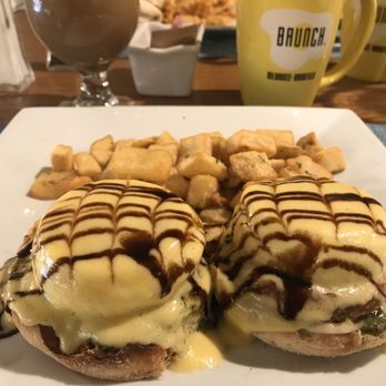 Brunch - Florentine Benedict - Breakfast & Brunch Near Me - Milwaukee, Wisconsin
