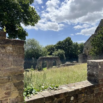 Battle Abbey & Battlefield - Landmarks & Historical Buildings Near Me - Battle, ESX