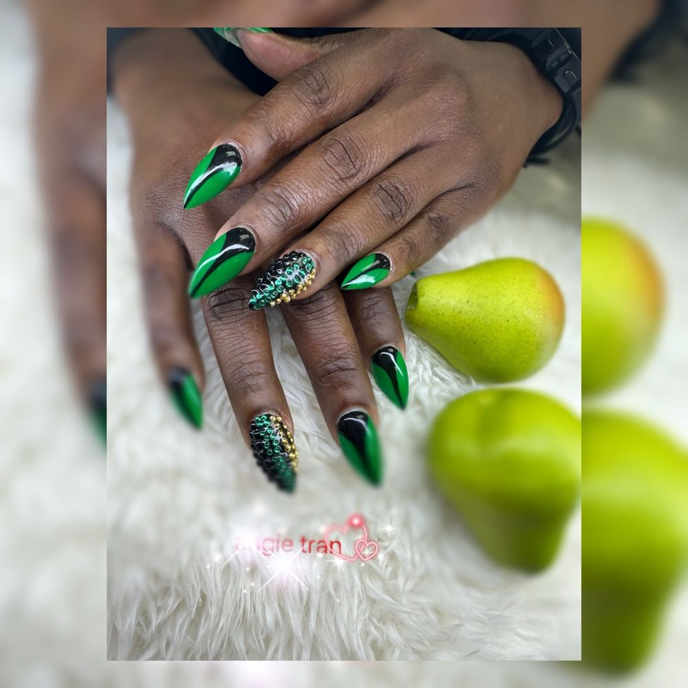 Shiny Nailz Logo