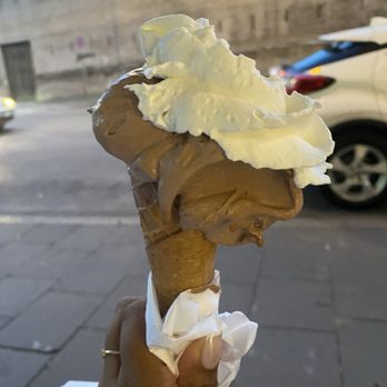 Old Bridge - Nutella gelato with whip cream - Ice Cream & Frozen Yogurt Near Me - Rome, RM