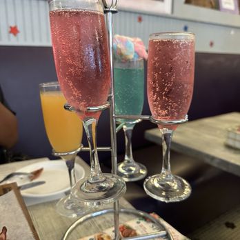 The Brunchery - Mimosa flight - Breakfast & Brunch Near Me - Chicago, Illinois The Brunchery - Mimosa flight - Breakfast & Brunch Near Me - Chicago, Illinois