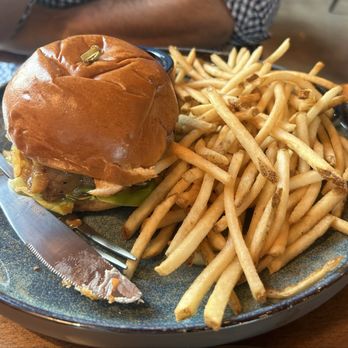 M on High Restaurant - Bars Near Me - Moorpark, California M on High Restaurant - Bars Near Me - Moorpark, California