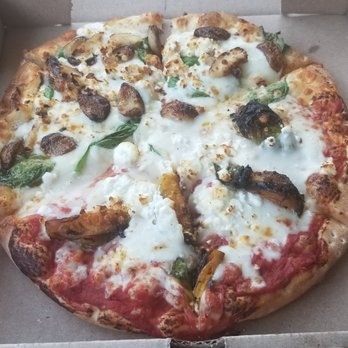Aviator Pizza & Drafthouse - Flying garlic (slightly preferred) and Brussels sprouts. $9.95 for 9" - Pizza Near Me - Elgin, Texas