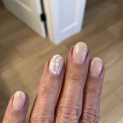 Serenity Nails & Spa - DND- How Do You Neutral polish