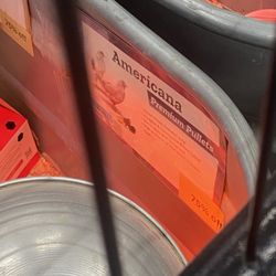 Tractor Supply - Beautiful chicks