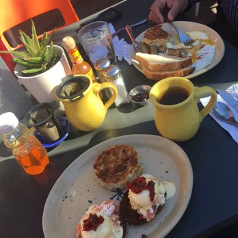 Snooze, an A.M. Eatery - Totally and completely Love it!!! It's family friendly, dog friendly, and there in even a small bar area. I'm definitely coming back! Enjoy - Breakfast & Brunch Near Me - Gilbert, Arizona