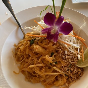 Thai BBQ House - Chicken Pad Thai - Salad Near Me - Petaluma, California Thai BBQ House - Chicken Pad Thai - Salad Near Me - Petaluma, California