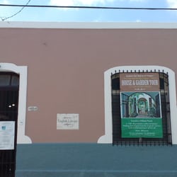 Mérida English Library - Fachada.