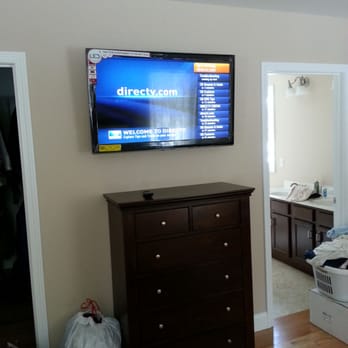 Cutting Edge AV - Bedroom Tilting Wall Mount TV Installation - Home Theatre Installation Near Me - Methuen, Massachusetts Cutting Edge AV - Bedroom Tilting Wall Mount TV Installation - Home Theatre Installation Near Me - Methuen, Massachusetts