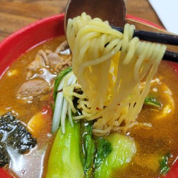 Lucky Cat Ramen - Beef shoyu ramen - Ramen Near Me - Portland, Oregon
