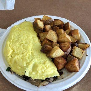Button Up Cafe - Breakfast & Brunch Near Me - Pearl City, Hawaii