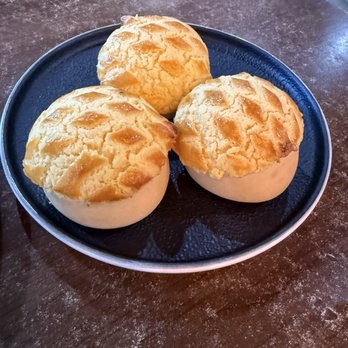 Yang Kee Dumpling - Pineapple buns - Dim Sum Near Me - Davis, California