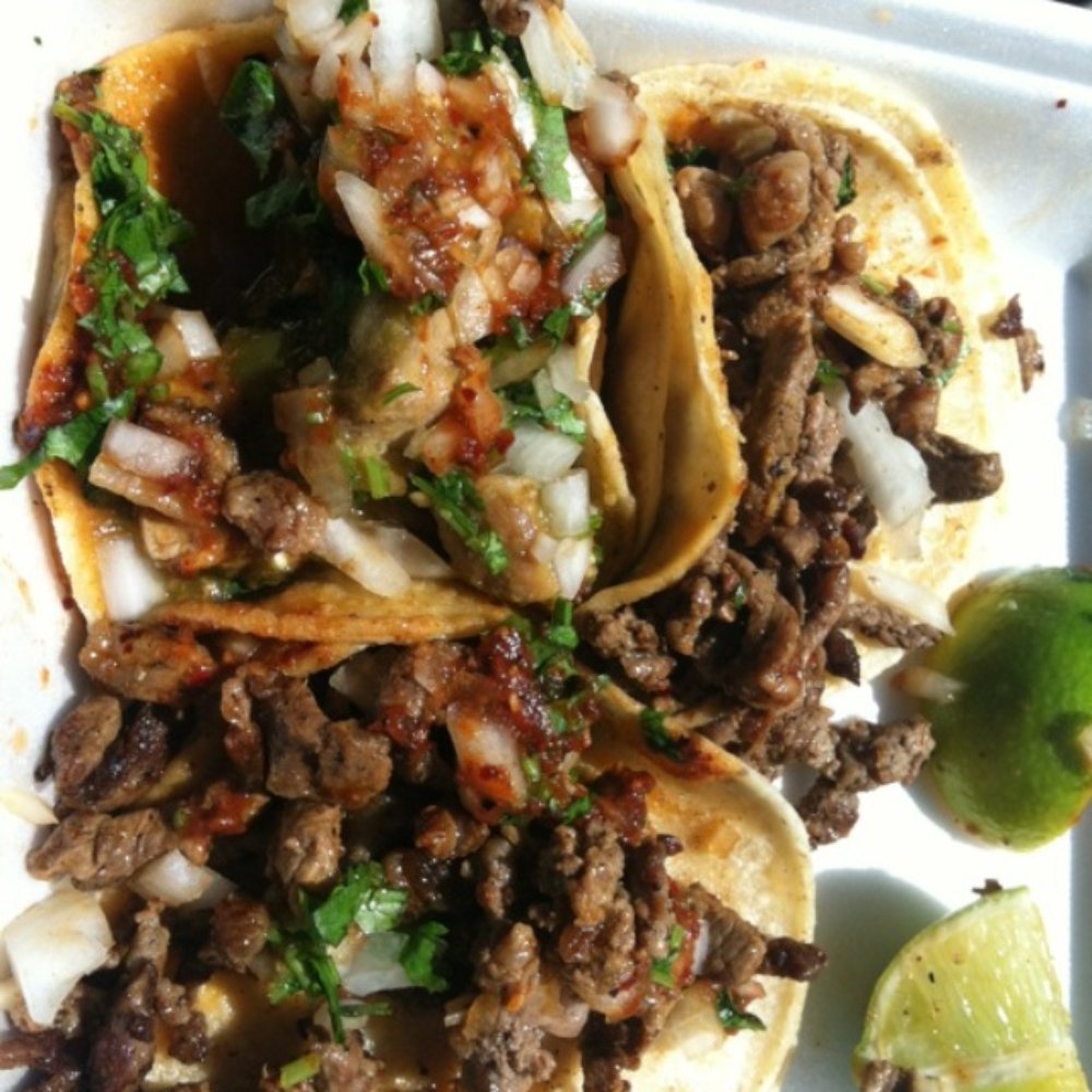Crown Tacos - 2 asada 1 chile verde. I kind of messed them up in the box. - Mexican Near Me - Bakersfield, California Crown Tacos - 2 asada 1 chile verde. I kind of messed them up in the box. - Mexican Near Me - Bakersfield, California