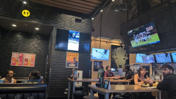 Buffalo Wild Wings by null