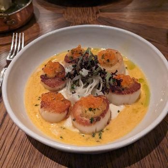 Carne Mare - Roasted Maine Sea Scallops - saffron crema, uni, fennel - Steakhouses Near Me - New York, New York