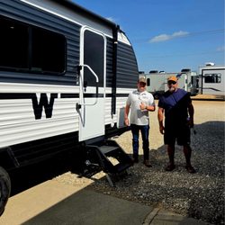 Fun Town RV Dallas - Justin and I