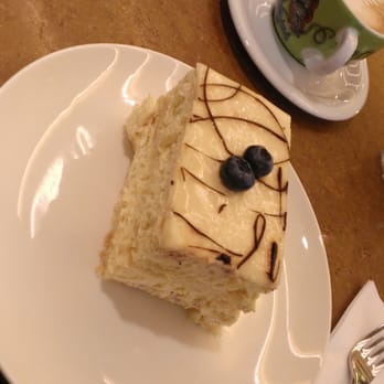 L'Eto Caffe - Baileys cheesecake - Cafes Near Me - London, XGL