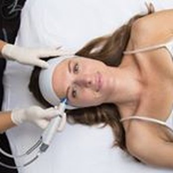 Bee Young - Hydrafacial - Skin Care Near Me - Stuttgart, BW