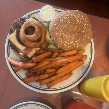 East Meet West - Breakfast & Brunch Near Me - Exeter, California East Meet West - Breakfast & Brunch Near Me - Exeter, California