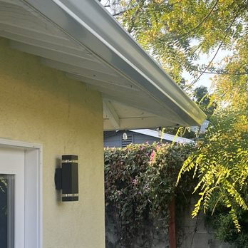 Supreme Seamless Rain Gutter Systems - Approximately 20 feet of new gutter on new room addition!! - Gutter Services Near Me Supreme Seamless Rain Gutter Systems - Approximately 20 feet of new gutter on new room addition!! - Gutter Services Near Me