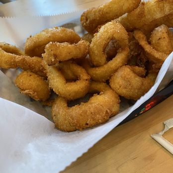 Dans Chelsea Tavern - Onion rings are delicious - Burgers Near Me - Chelsea, Michigan Dans Chelsea Tavern - Onion rings are delicious - Burgers Near Me - Chelsea, Michigan