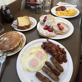 Eggs 'n Things - Waikiki Beach Eggspress - Breakfast & Brunch Near Me - Honolulu, Hawaii Eggs 'n Things - Waikiki Beach Eggspress - Breakfast & Brunch Near Me - Honolulu, Hawaii
