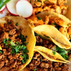 Tacos Del Dragon - Steak and chicken tacos
