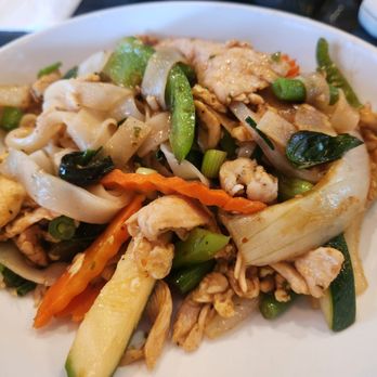 Rai Lay Asian Bistro - Drunken Noodles - Thai Near Me - Charlotte, North Carolina