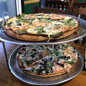 Big Kahuna's Pizza - Tomato basil - Pizza Near Me - Honolulu, Hawaii