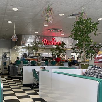 Richies Real American Diner - Diners Near Me - Temecula, California Richies Real American Diner - Diners Near Me - Temecula, California