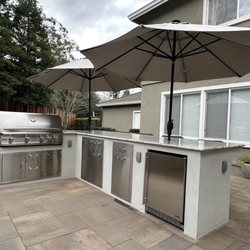 Creative Outdoor Kitchens