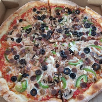 La Veranda Pizzaria - Everything pizza! - Pizza Near Me - Hampton, New Hampshire