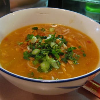 Yamo - Fish chowder noodle soup - with rice noodles, shredded fish and onions, garnished with fried yellow beans and cilantro (3.22.10) - Burmese Near Me - San Francisco, California Yamo - Fish chowder noodle soup - with rice noodles, shredded fish and onions, garnished with fried yellow beans and cilantro (3.22.10) - Burmese Near Me - San Francisco, California