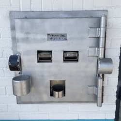 Waterwerks Car wash - Change machine on left ate my $10!!!