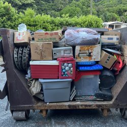 Koolau Refuse - So much junk's! Stack um like baggage!