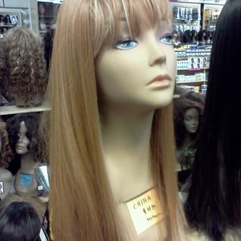 Basket Beauty Supply - Beautiful strawberry blonde wig - Cosmetics & Beauty Supply Near Me - Inglewood, California