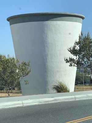 WORLDS LARGEST PAPER CUP - Updated November 2025 - 17 Photos & 11 ...