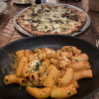 Nonnina - Rigatoni - Italian Near Me - Chicago, Illinois