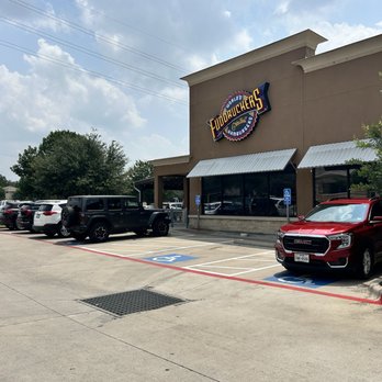 Fuddruckers - Parking lot of Fuddruckers - Burgers Near Me - Austin, Texas