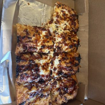 Niki's Pizza - Pizza Large 8pc - Pizza Near Me - Detroit, Michigan