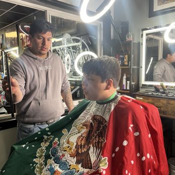 Marty's Barbershop - Loving the Mexican flag. - Barbers Near Me - Vacaville, California Marty's Barbershop - Loving the Mexican flag. - Barbers Near Me - Vacaville, California