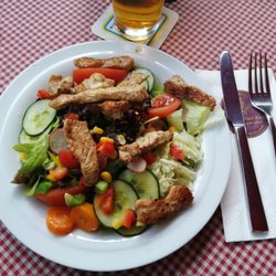 Nürnberger Hof - Marktfrischer Salat mi Puten (chicken salad) 9,80 euro