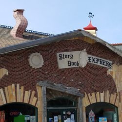 Storybook Express - I like the crooked chimney