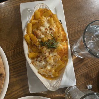 Fat Olives - Rigatoni, Miss Piggy, Margarita pizza, Brussels sprouts - Pizza Near Me - Flagstaff, Arizona