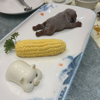 New Mandarin Seafood Restaurant - Dim Sum Near Me - Vancouver, British Columbia