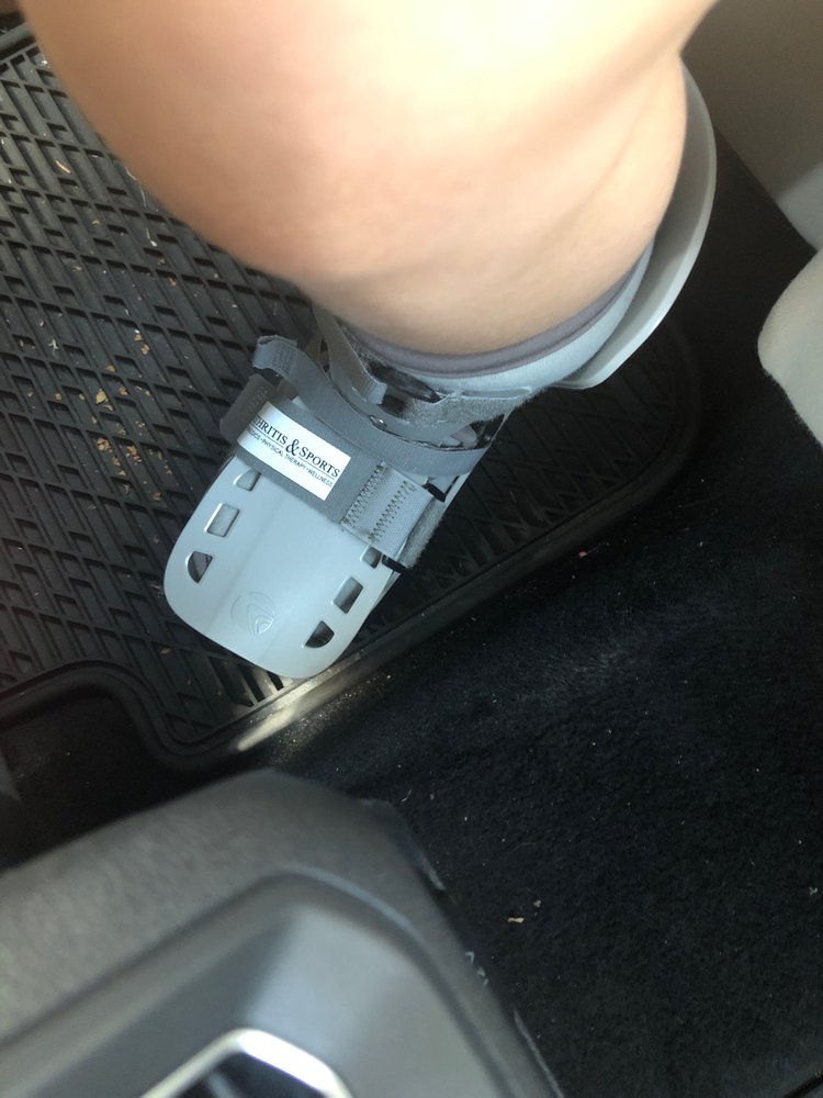 ARTHRITIS & SPORTS STERLING Updated September 2024 38 Photos & 23